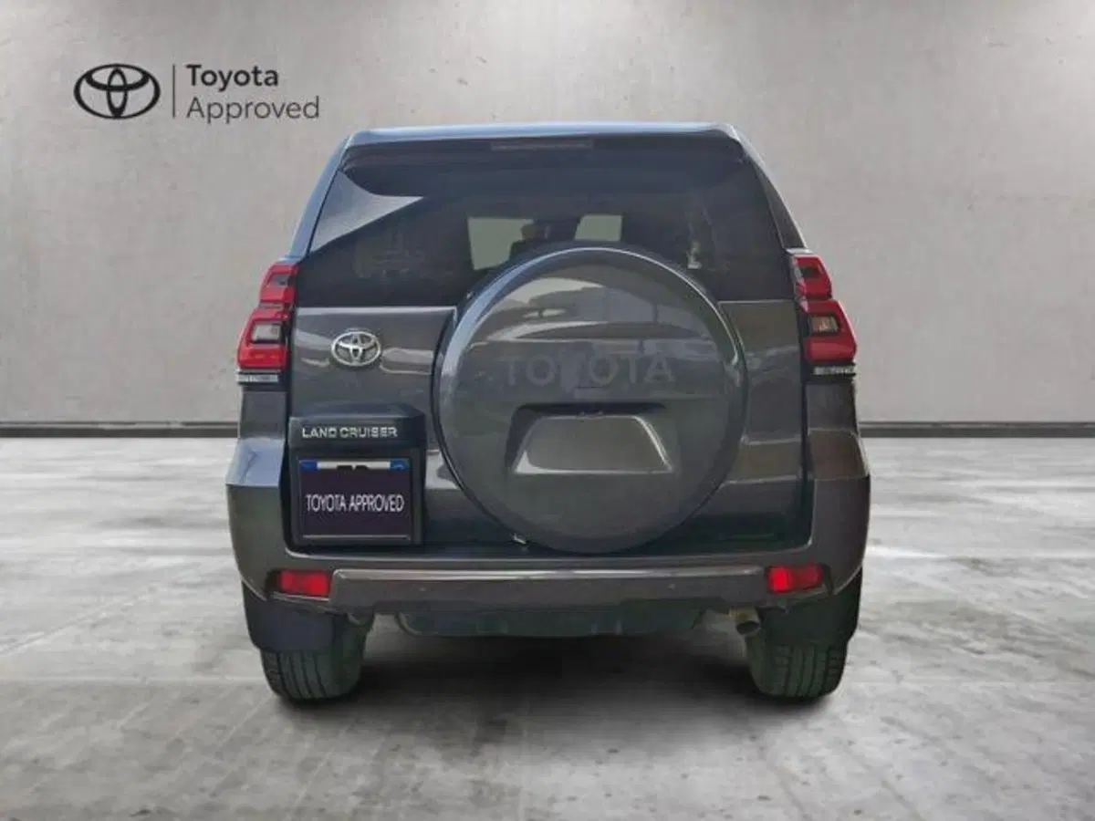 Toyota Land Cruiser usata a Roma (12)