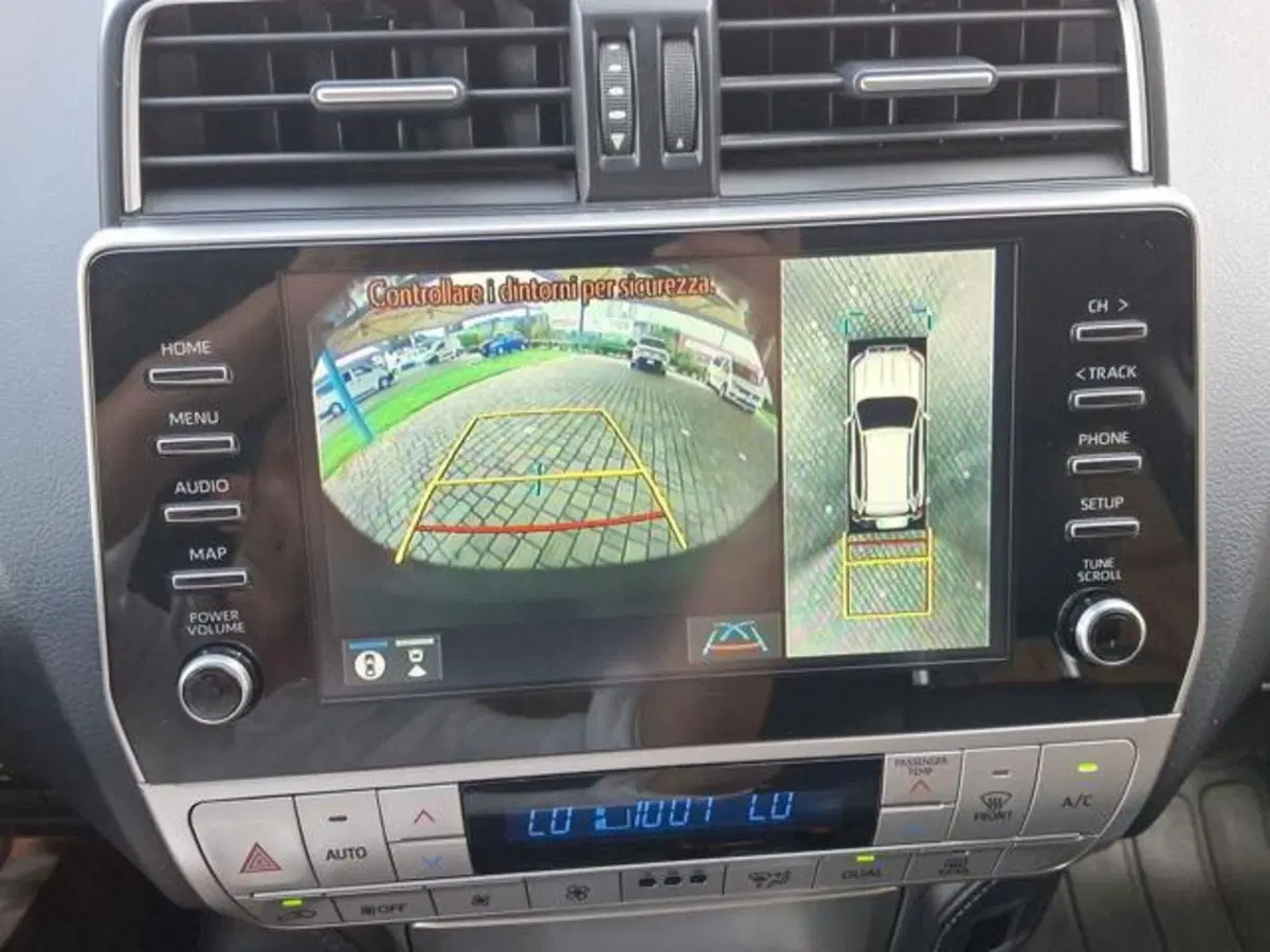 Toyota Land Cruiser usata a Roma (15)