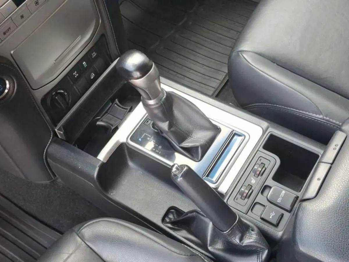 Toyota Land Cruiser usata a Roma (16)