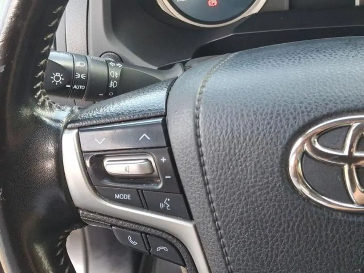Toyota Land Cruiser usata a Roma (17)