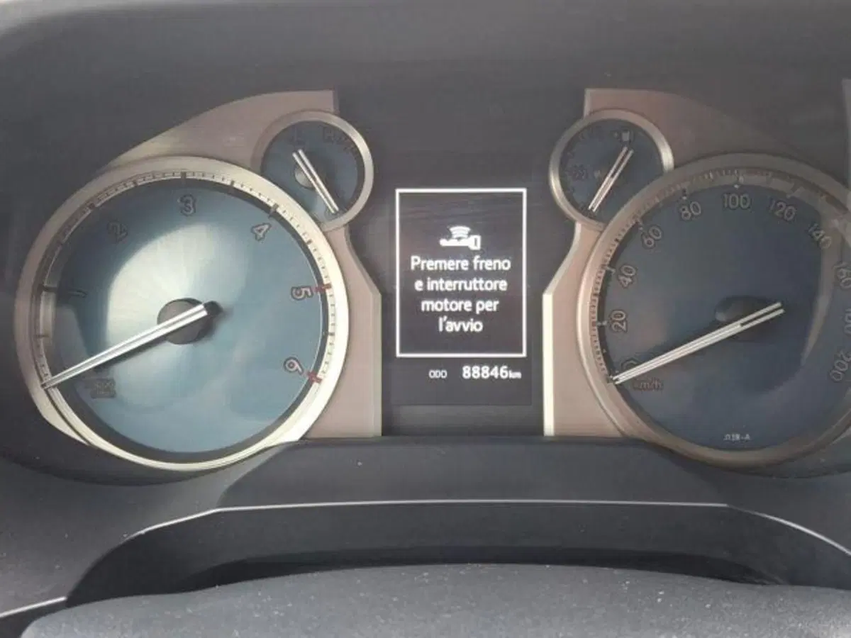 Toyota Land Cruiser usata a Roma (9)