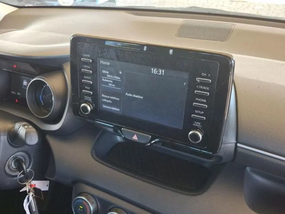 Toyota Yaris usata a Roma (10)