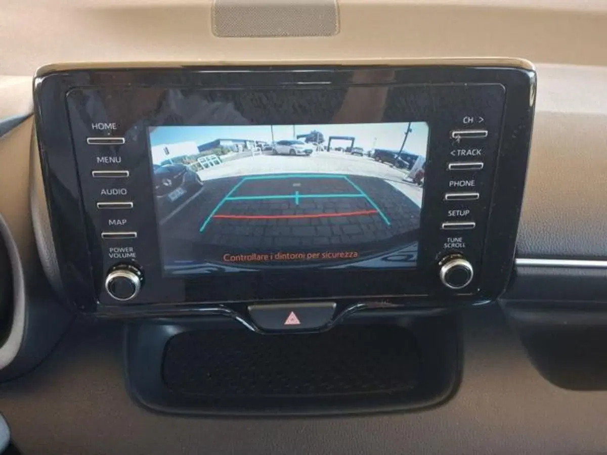 Toyota Yaris usata a Roma (15)