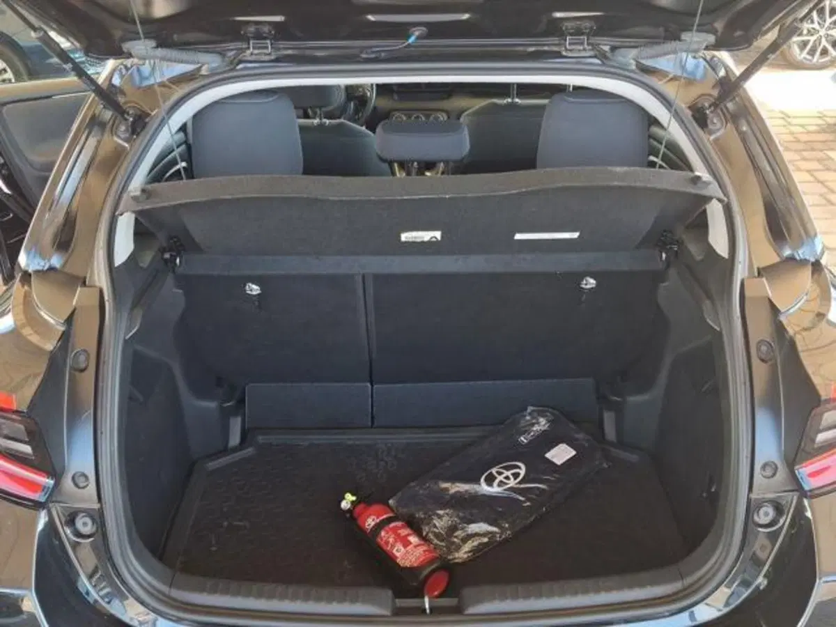 Toyota Yaris usata a Roma (6)