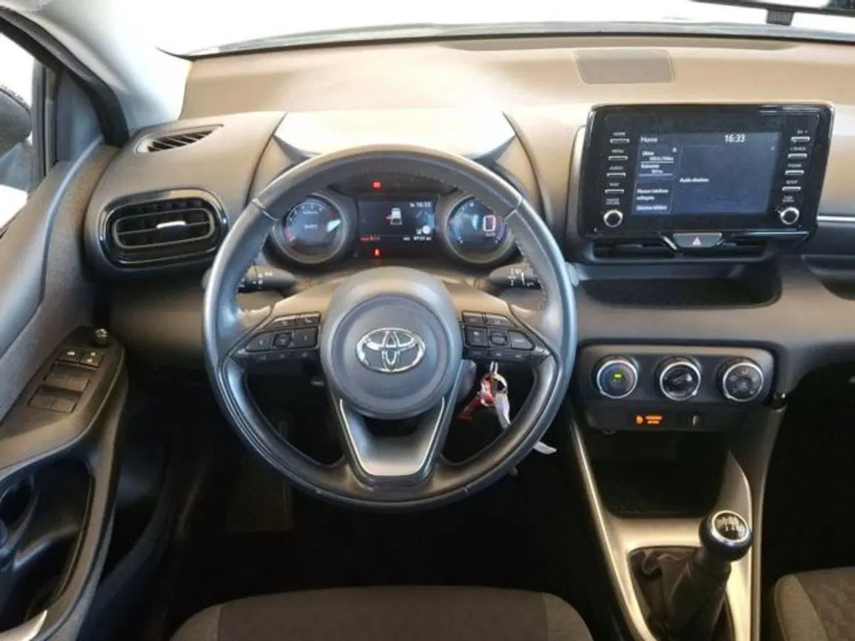 Toyota Yaris usata a Roma (8)