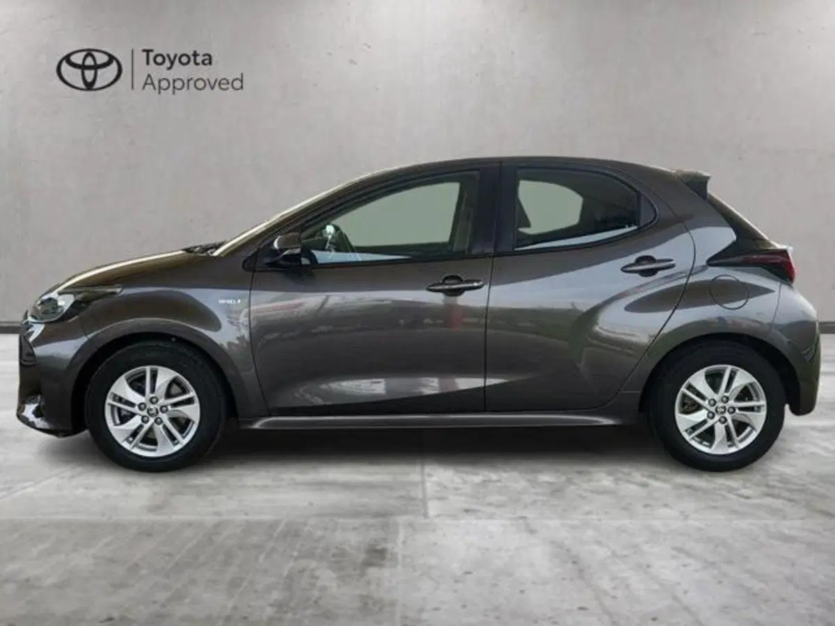 Toyota Yaris Cross usata a Roma (3)