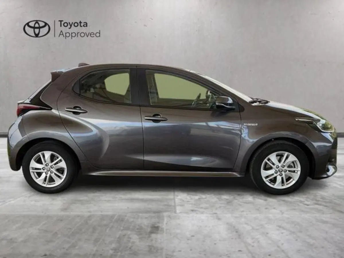 Toyota Yaris Cross usata a Roma (4)