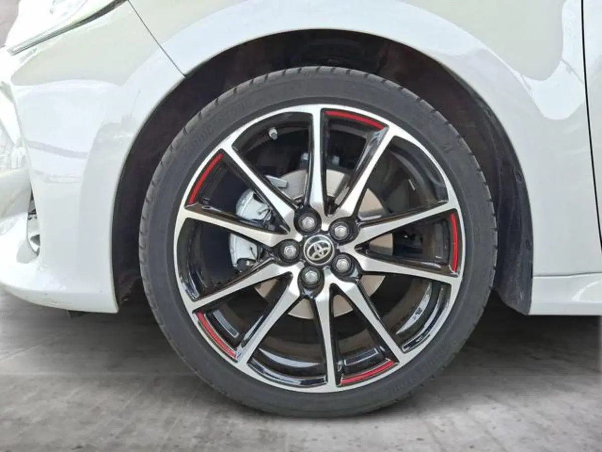 Toyota Yaris GR Sport usata a Roma (14)