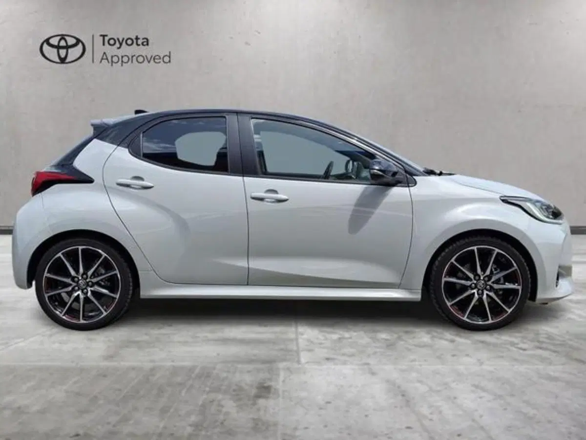 Toyota Yaris GR Sport usata a Roma (4)