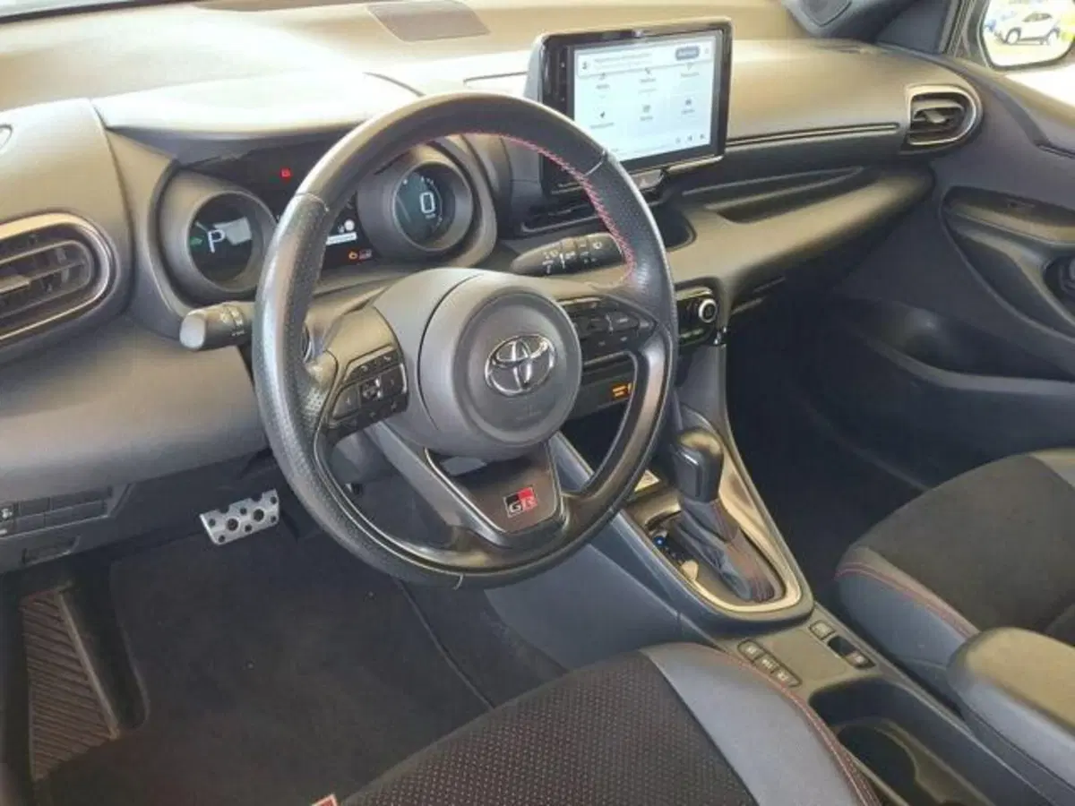 Toyota Yaris GR Sport usata a Roma (7)