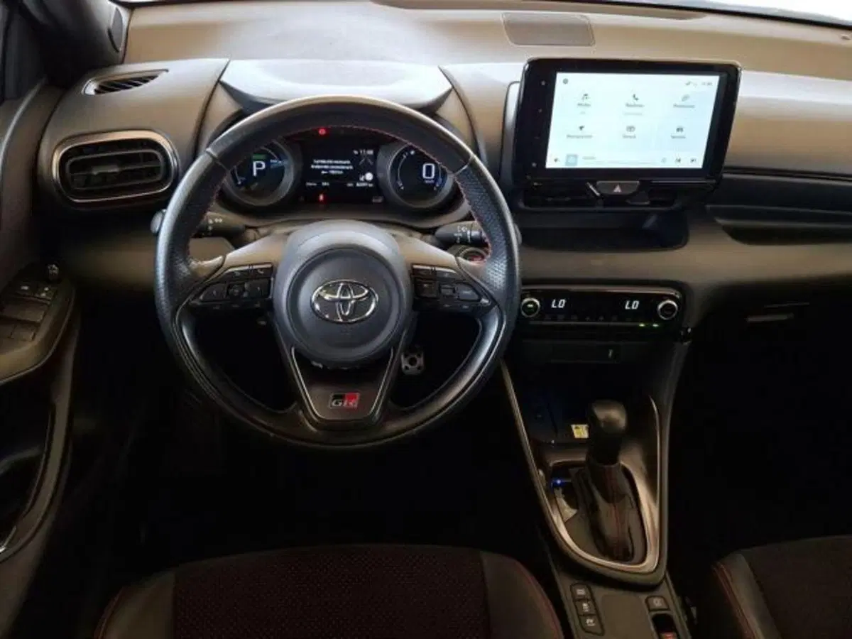 Toyota Yaris GR Sport usata a Roma (8)