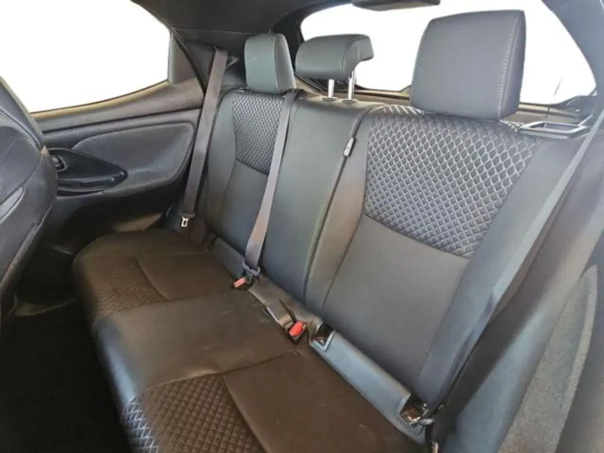Toyota Yaris usata a Roma (11)