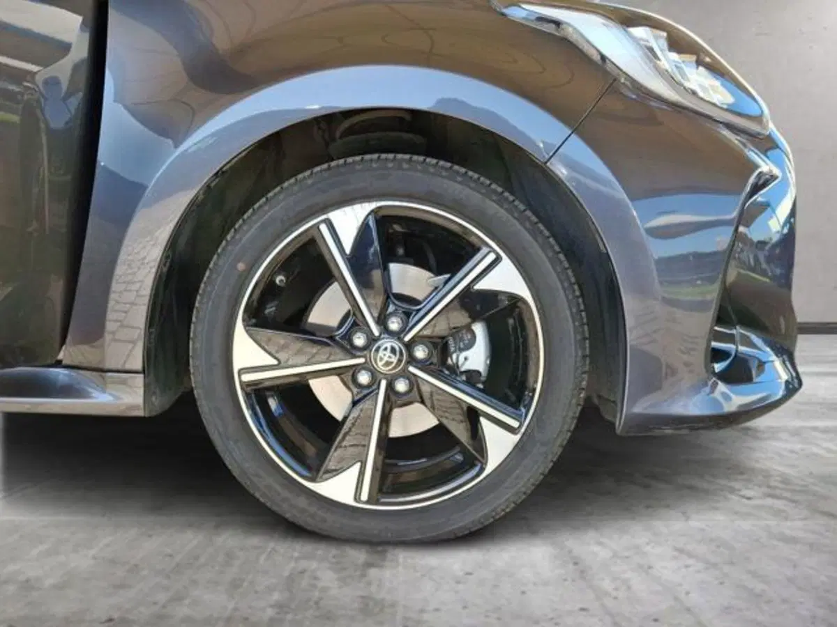 Toyota Yaris Cross usata a Roma (14)