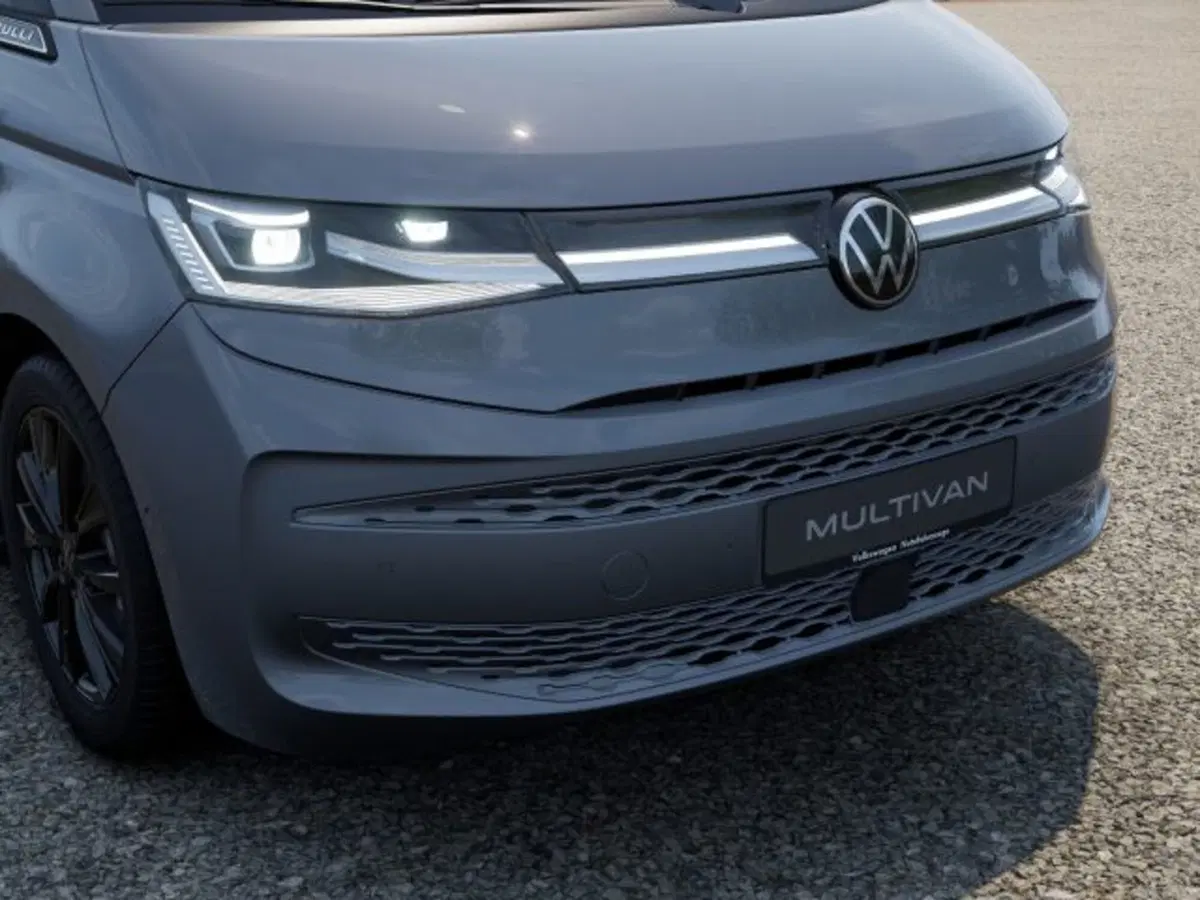 Volkswagen Multivan nuova a Vicenza (12)