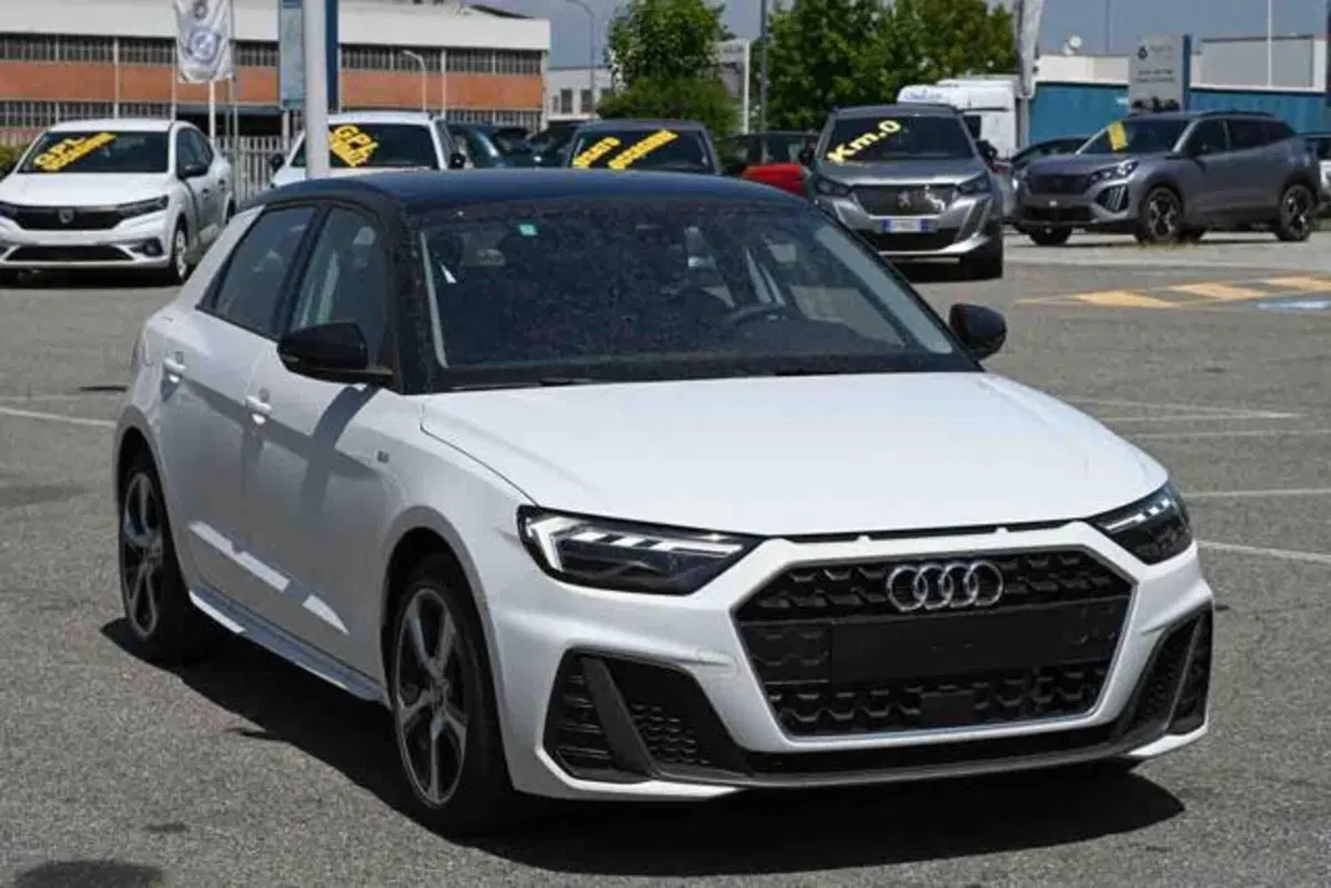 Audi A1 Sportback nuova a Torino (2)