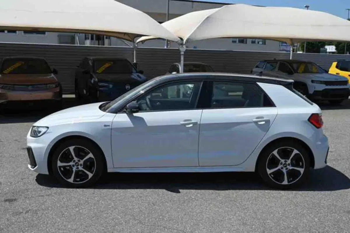Audi A1 Sportback nuova a Torino (20)