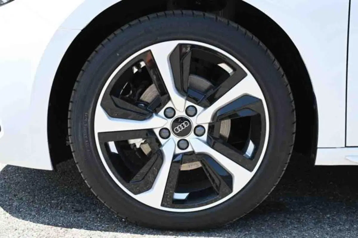 Audi A1 Sportback nuova a Torino (6)