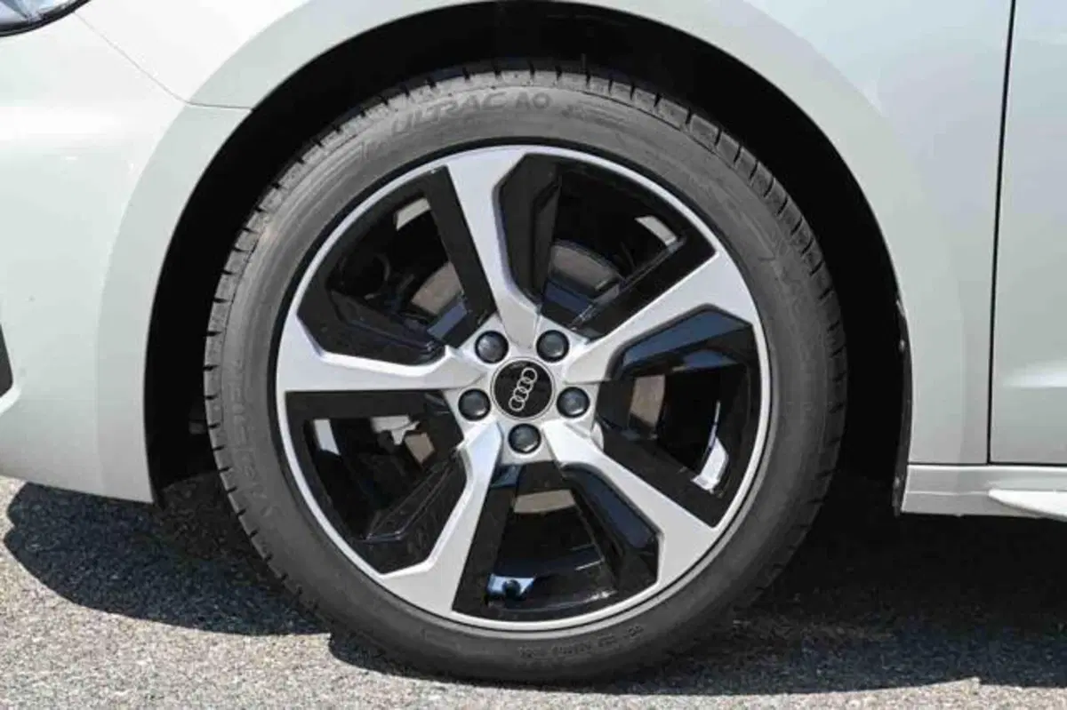 Audi A1 Sportback nuova a Torino (6)