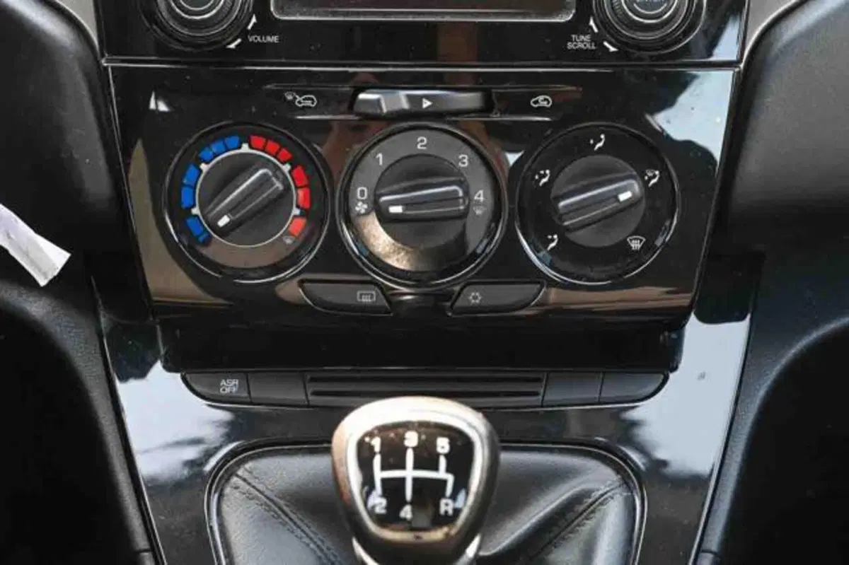 Lancia Ypsilon usata a Torino (15)