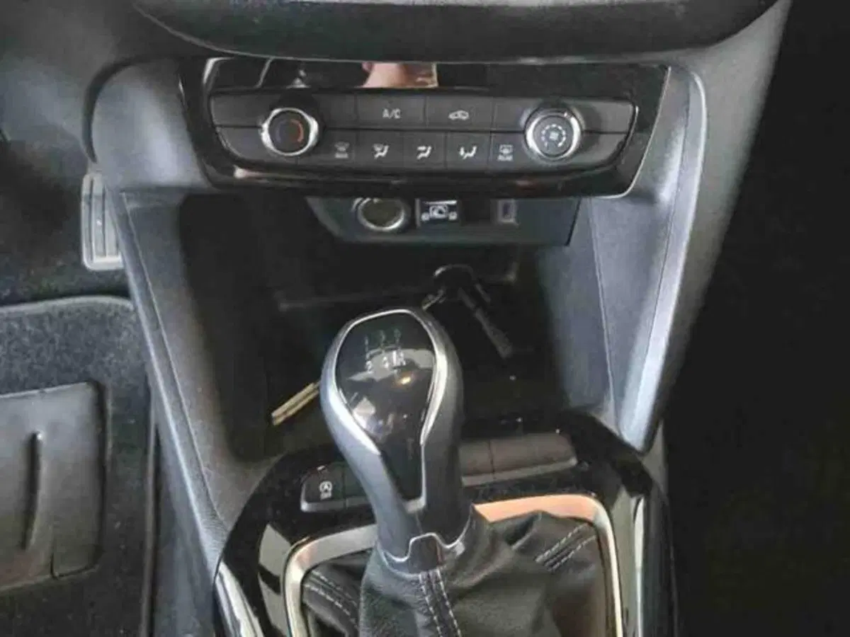 Opel Corsa usata a Torino (8)