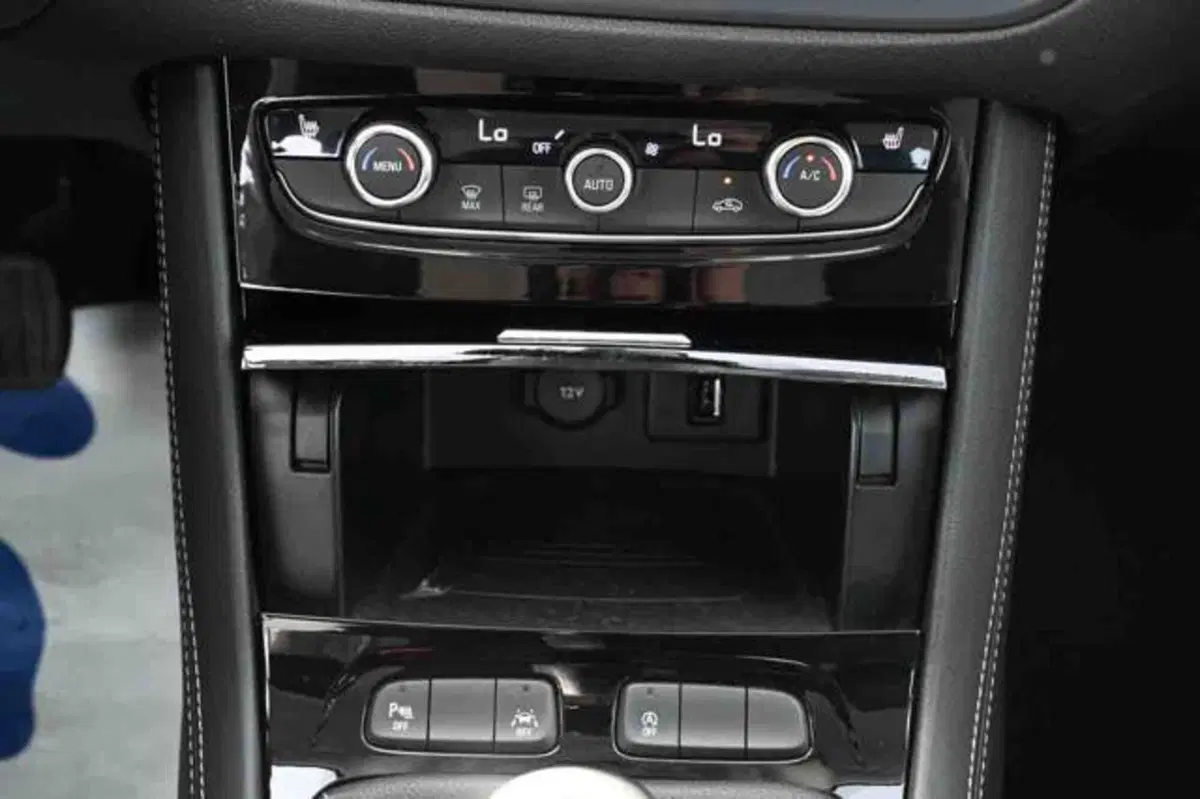 Opel Grandland usata a Torino (14)