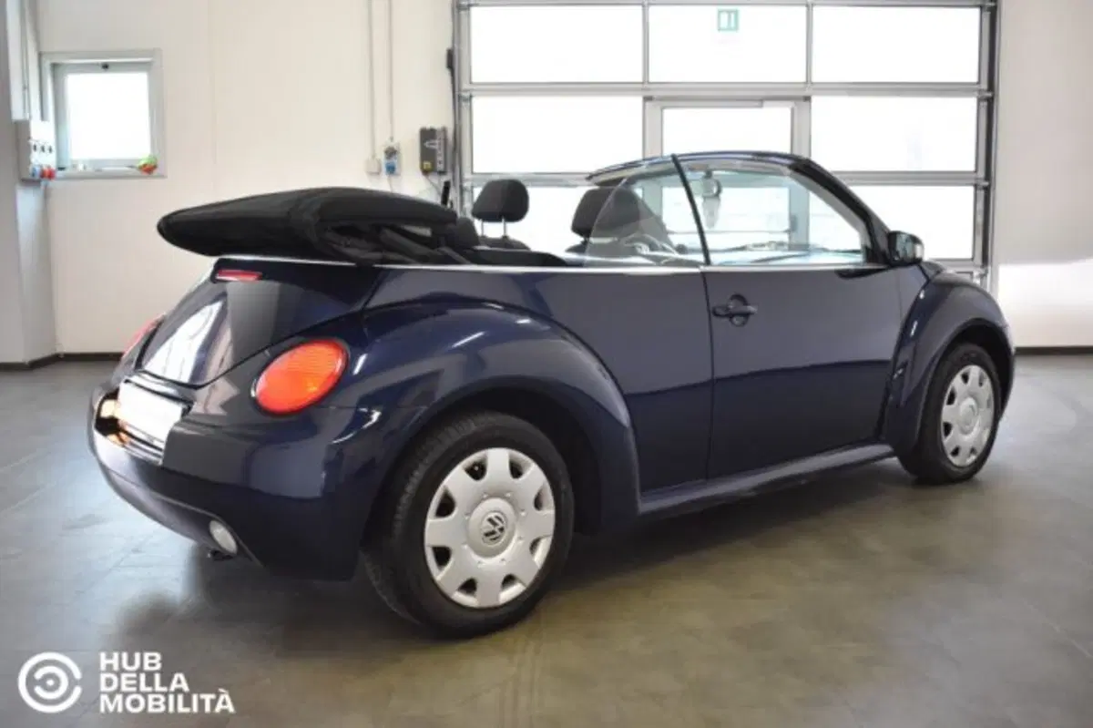 Volkswagen New Beetle Cabrio usata a Perugia (7)