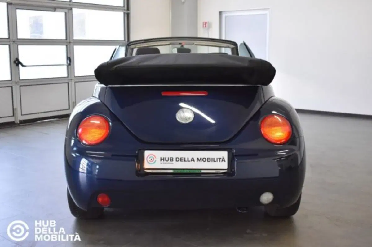 Volkswagen New Beetle Cabrio usata a Perugia (8)