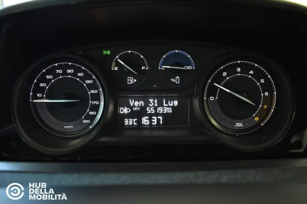 Lancia Ypsilon usata a Perugia (8)