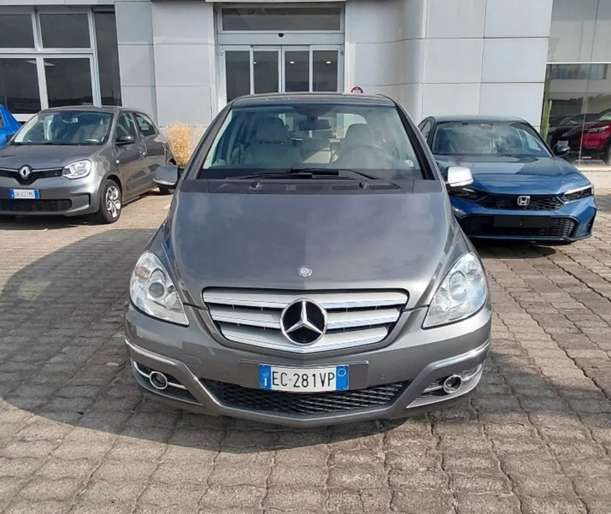 Mercedes-Benz Classe B usata a Cosenza (2)