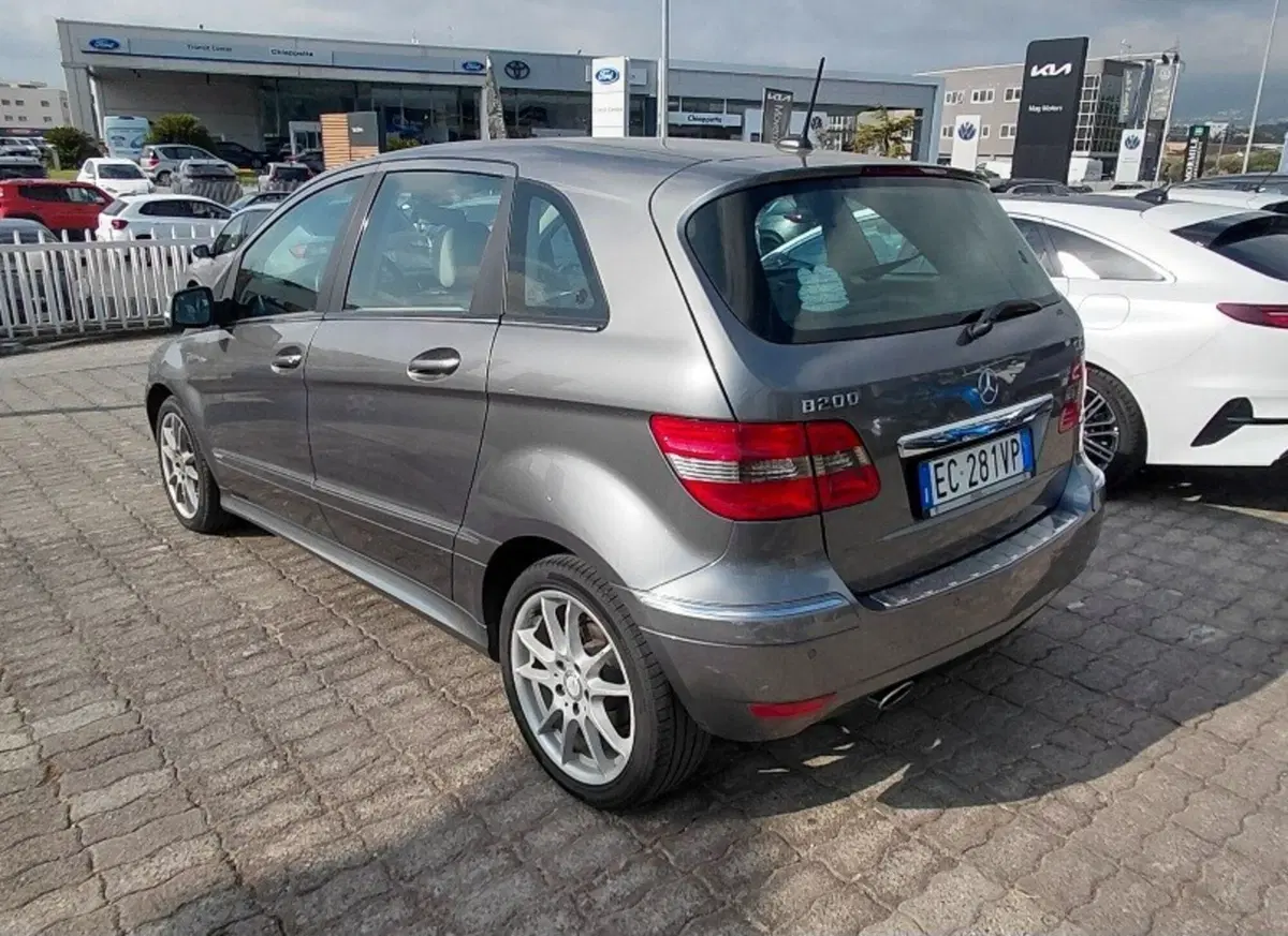 Mercedes-Benz Classe B usata a Cosenza (9)