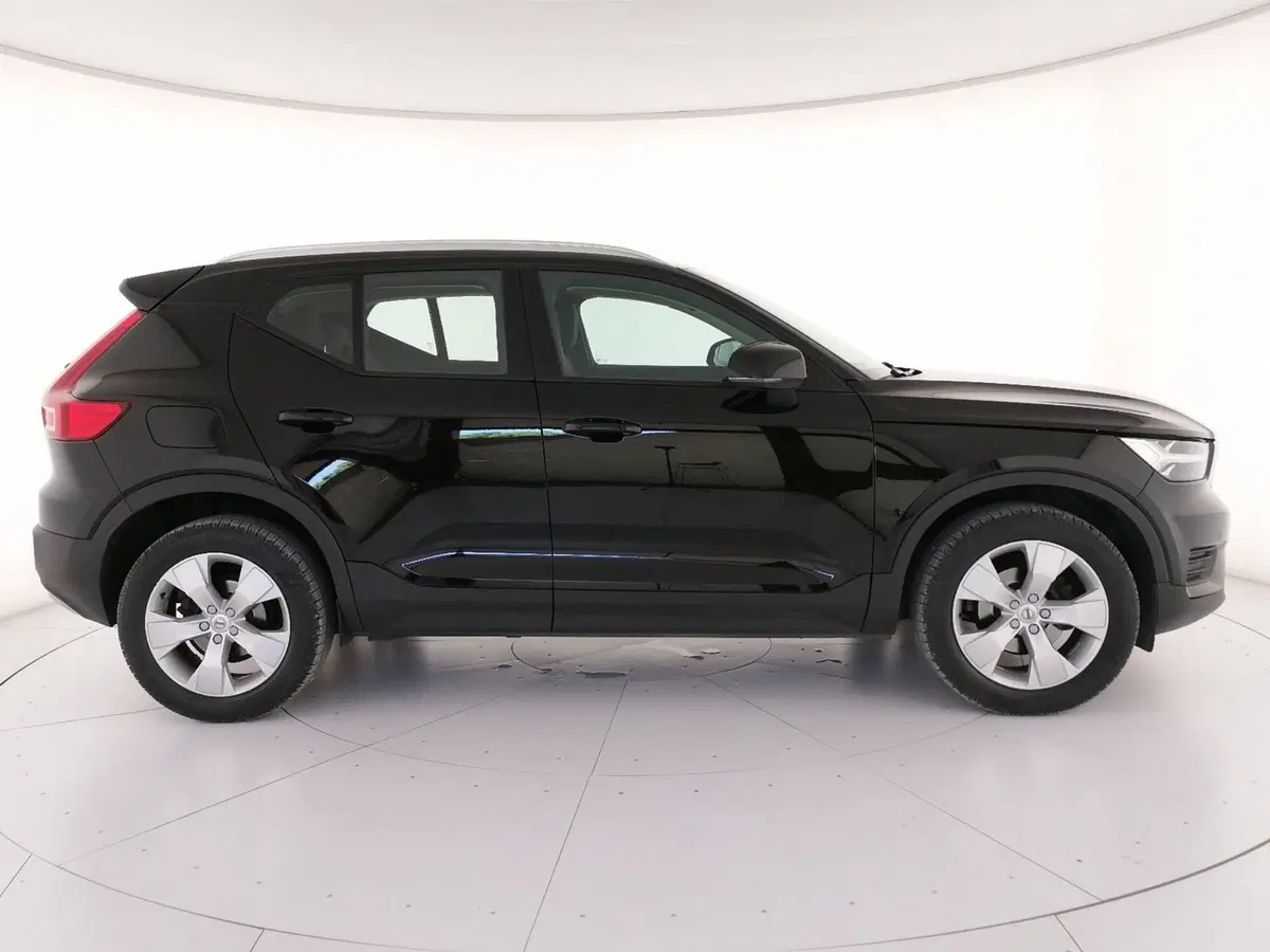 VOLVO Veicoli Commerciali XC40 usata a Roma (3)