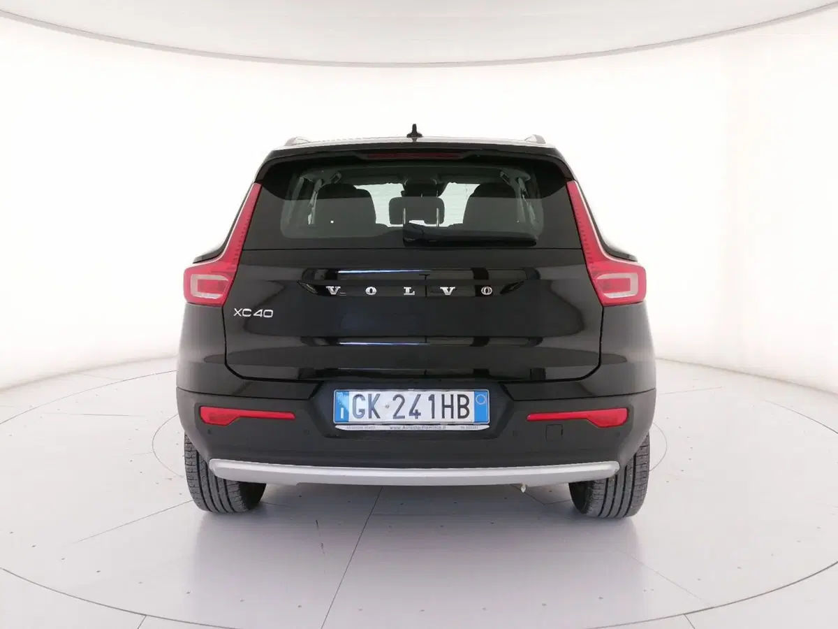 VOLVO Veicoli Commerciali XC40 usata a Roma (4)