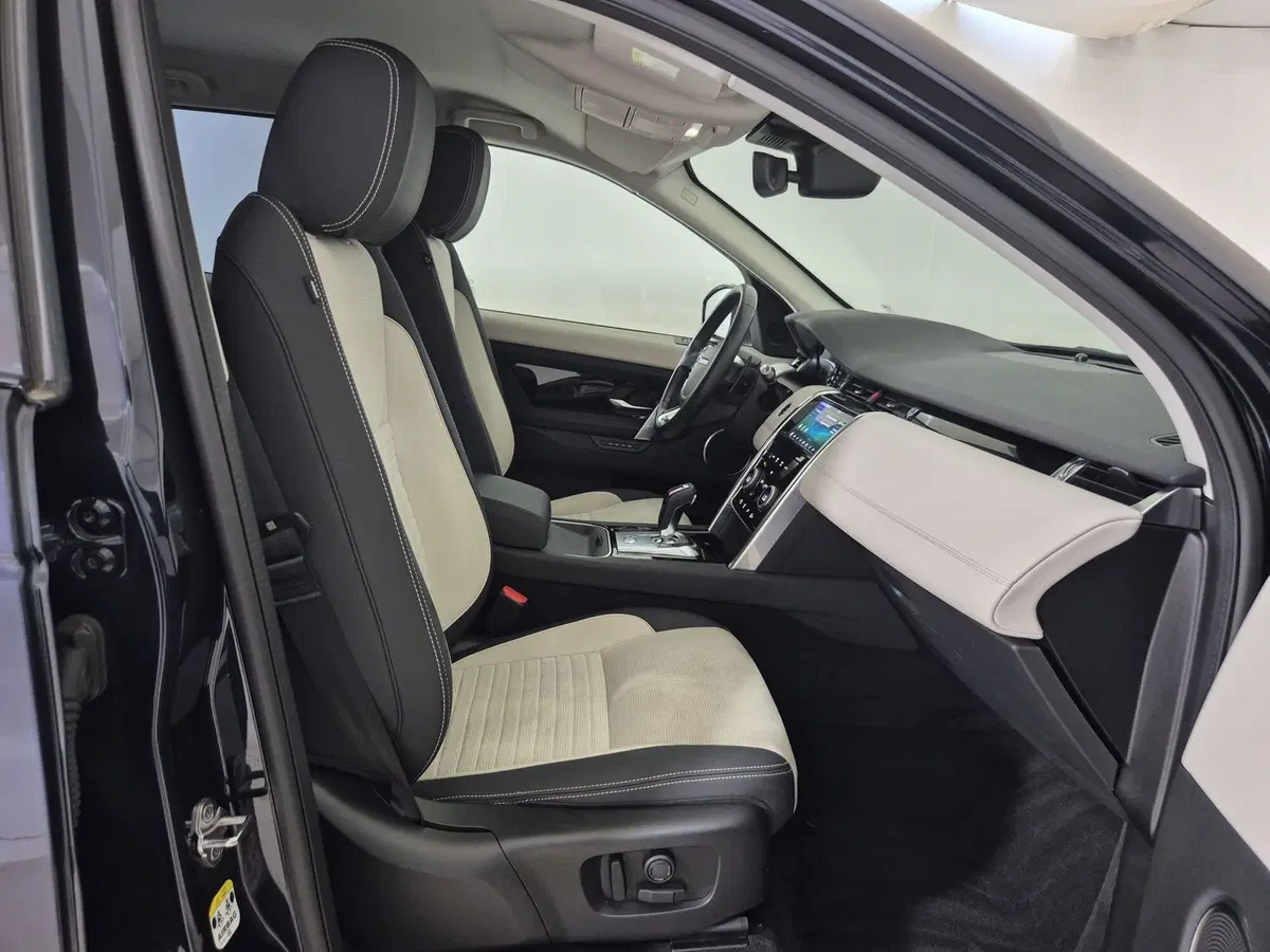 Land Rover Discovery Sport usata a Alessandria (3)