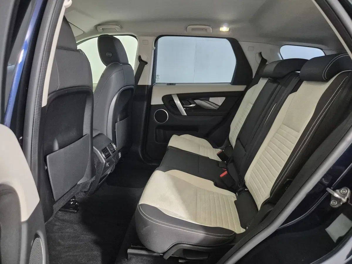 Land Rover Discovery Sport usata a Alessandria (5)