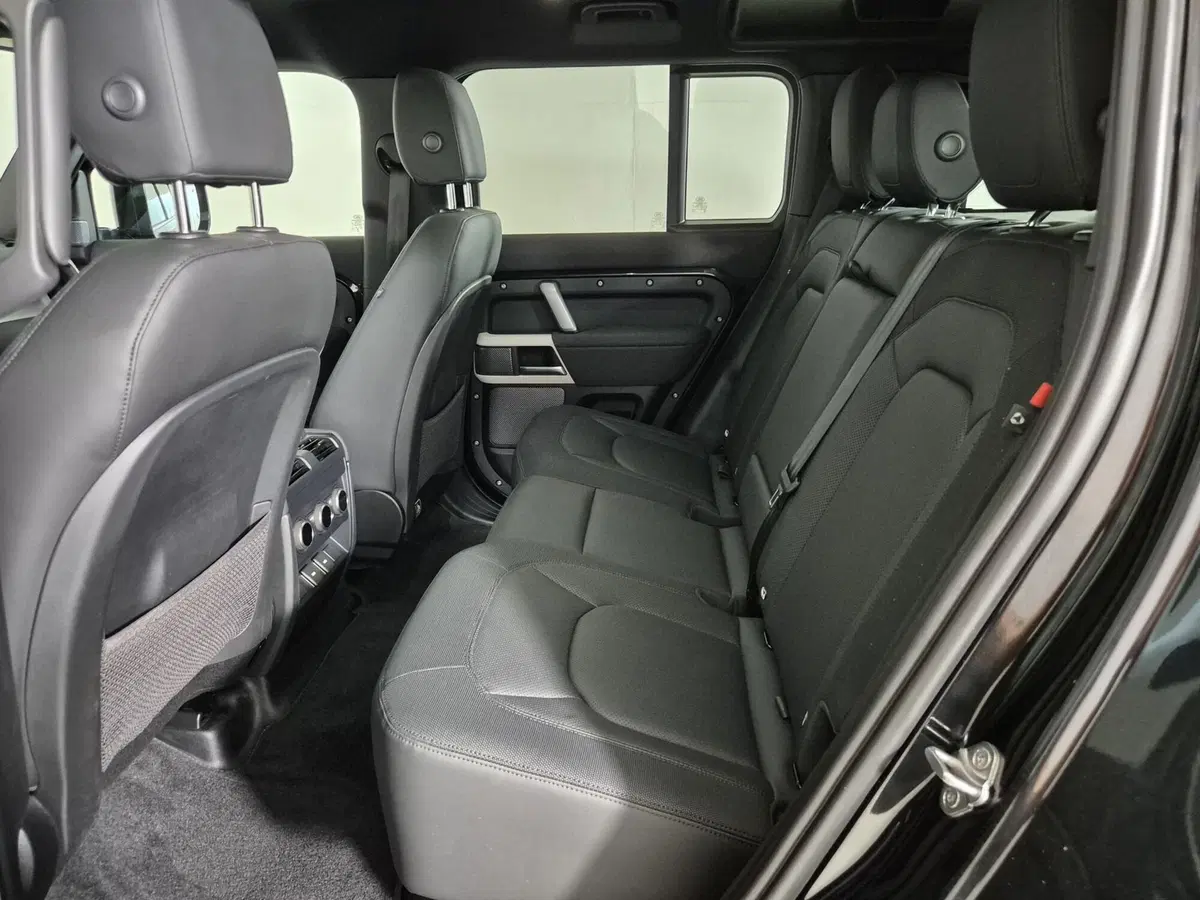 Land Rover Defender usata a Torino (5)
