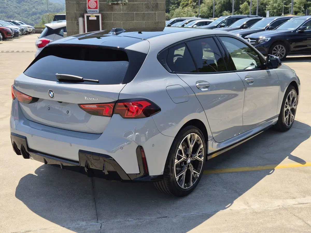 BMW Serie 1 nuova  (3)