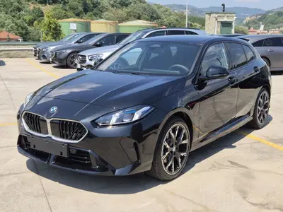 BMW Serie 1 120d cat 5 porte Attiva nuova