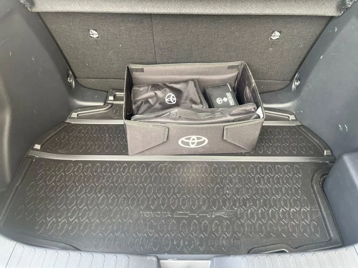 Toyota Toyota C-HR usata a Ragusa (6)