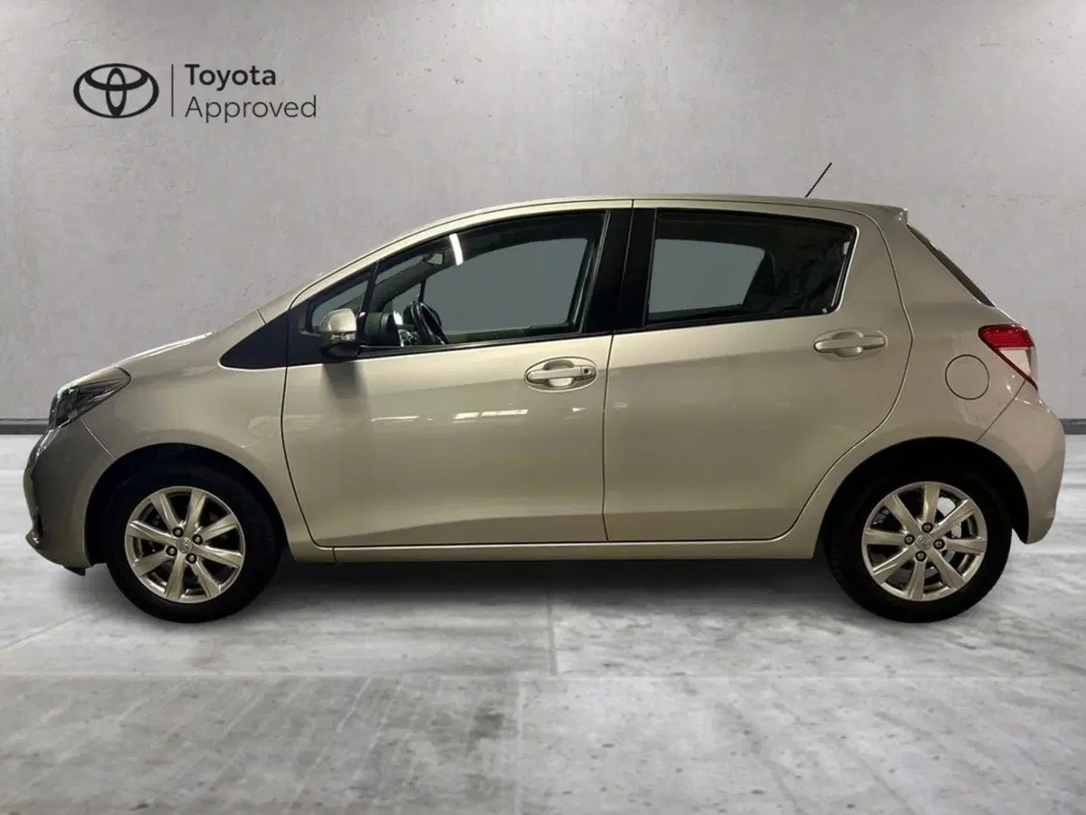 Toyota Yaris usata a Milano (4)