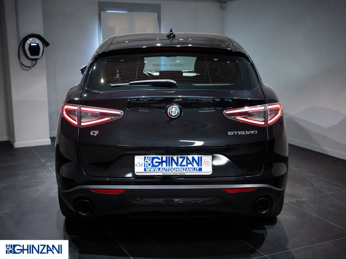 Alfa Romeo Stelvio usata a Bergamo (5)