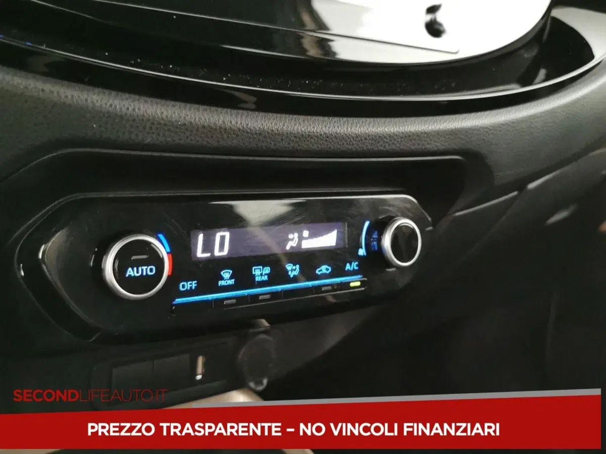 Toyota Aygo X usata a Chieti (11)