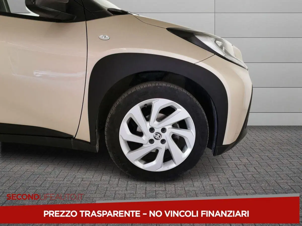 Toyota Aygo X usata a Chieti (15)