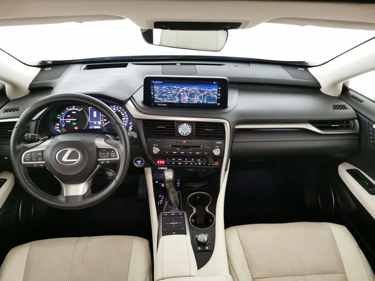 Lexus RX usata a Roma (8)