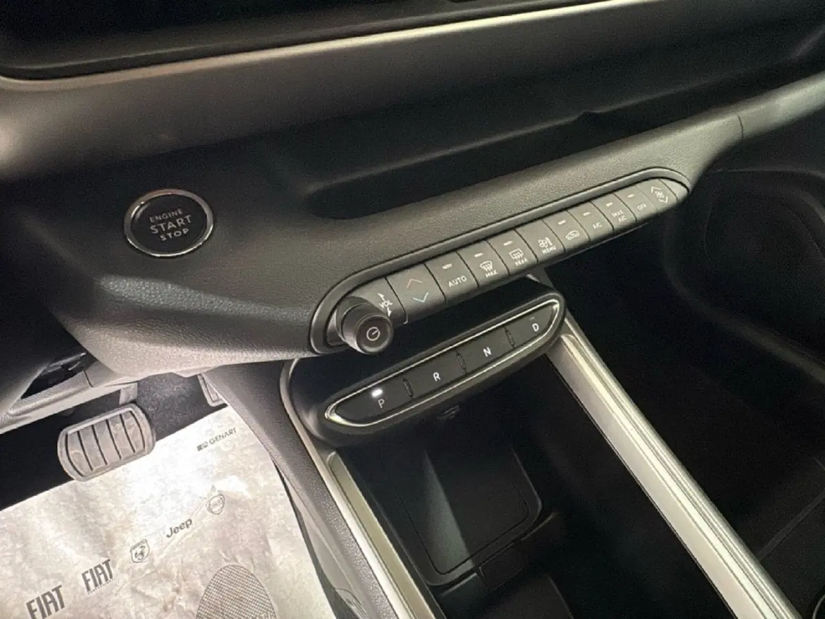 Jeep Avenger nuova a Agrigento (16)