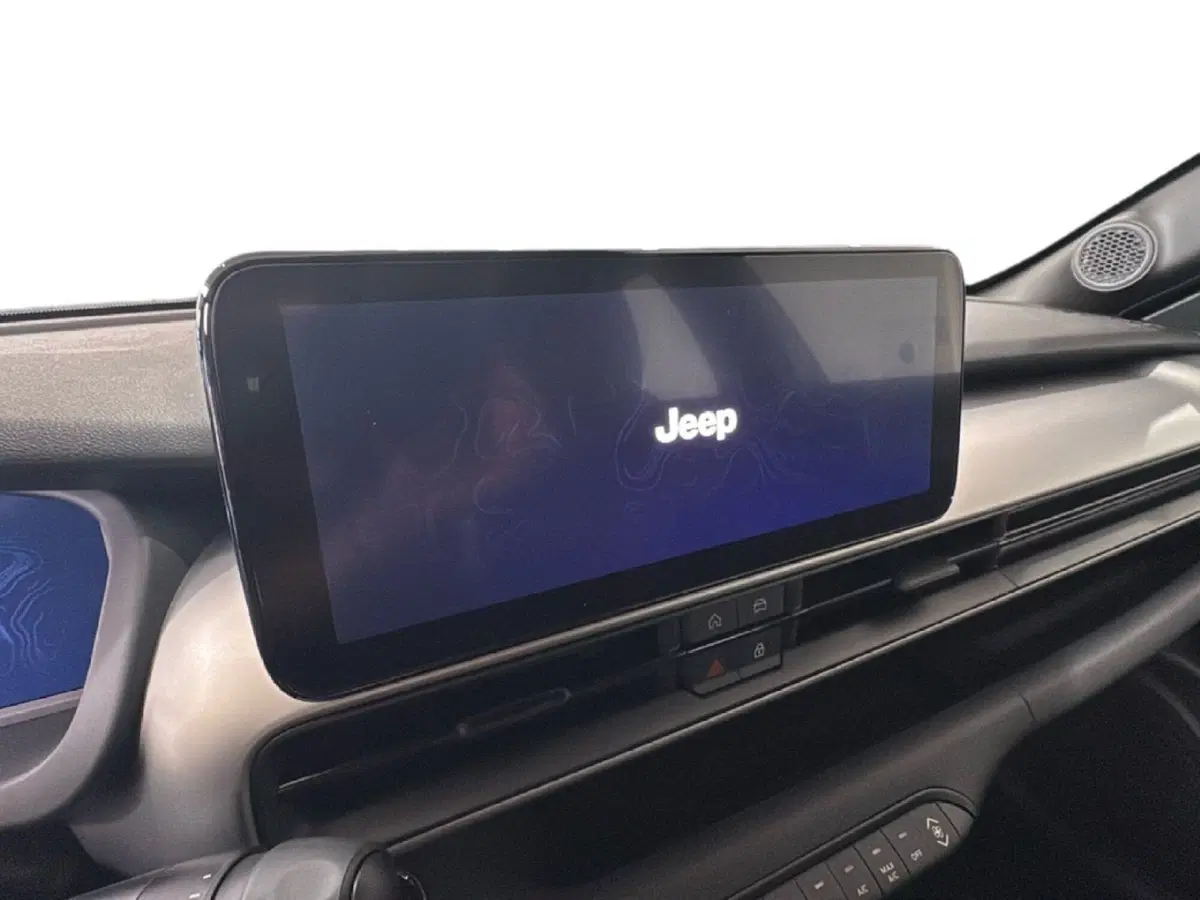 Jeep Avenger nuova a Agrigento (17)