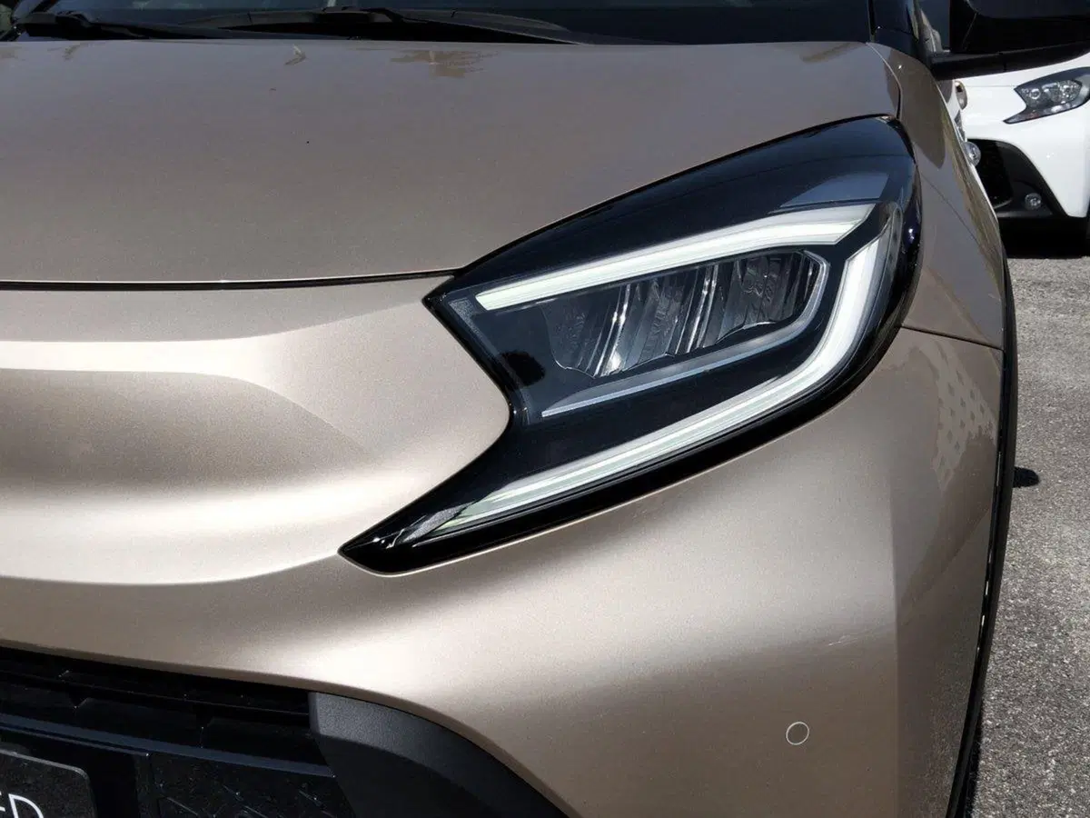 Toyota Aygo X usata a Frosinone (14)