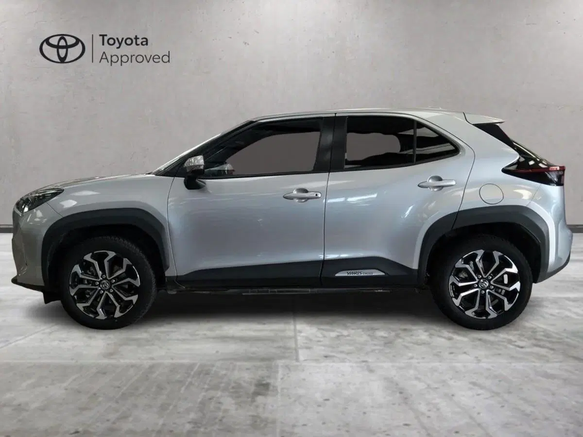 Toyota Yaris Cross usata a Roma (3)