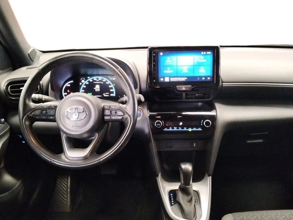 Toyota Yaris Cross usata a Roma (8)