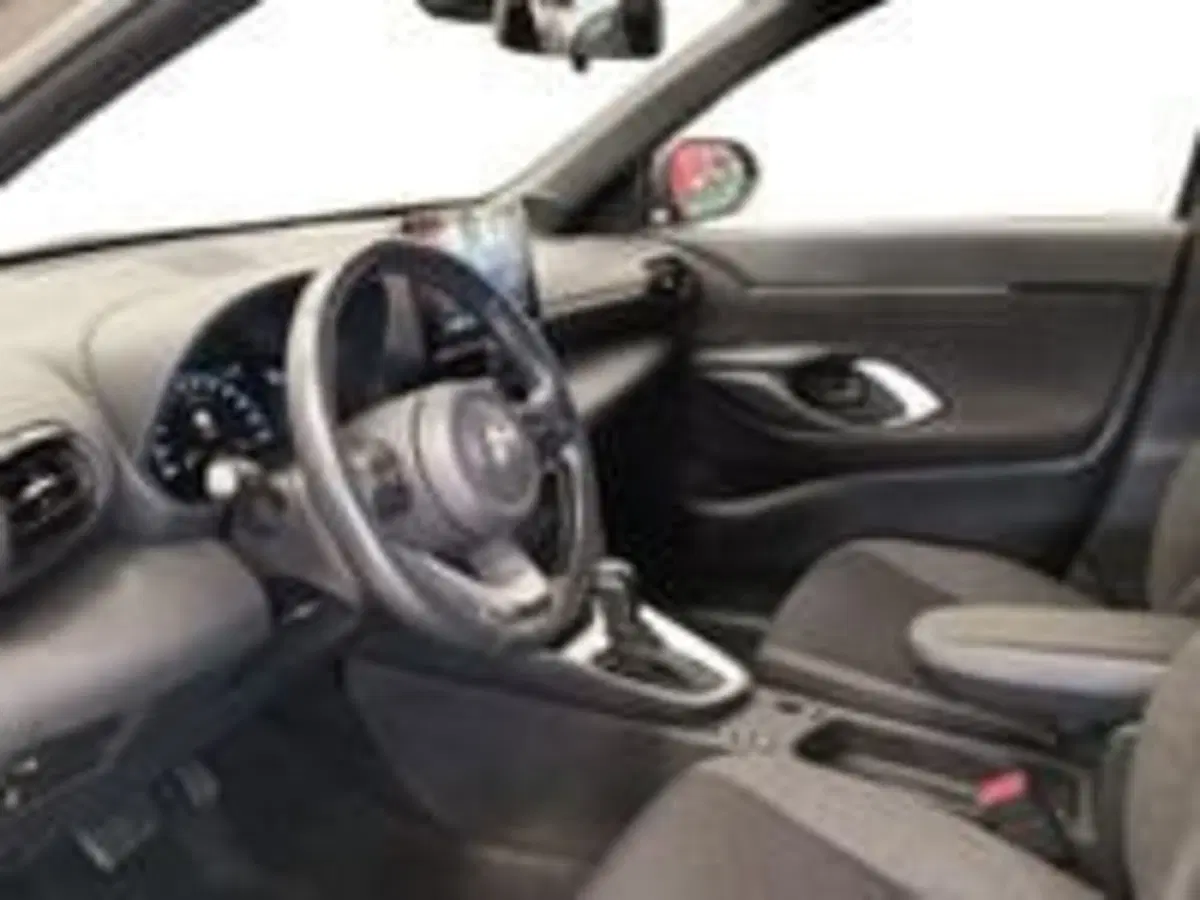 Toyota Yaris Cross usata a Roma (12)