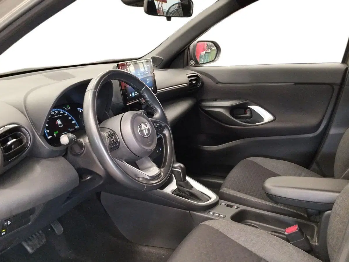 Toyota Yaris Cross usata a Roma (7)